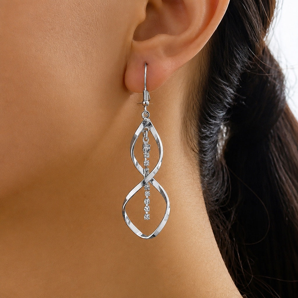 Sunbeam Spiral White Gold Earrings