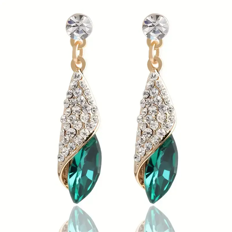 Veylith Emeraya Emerald Dangle Earrings
