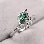 Exquisite Green Zirconia Leaf Ring