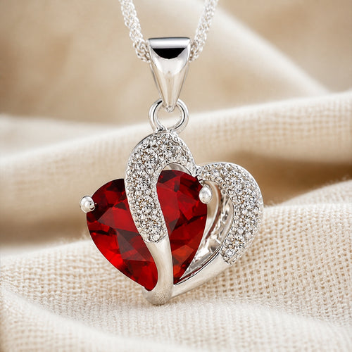 Chic Heart Pendant Necklace