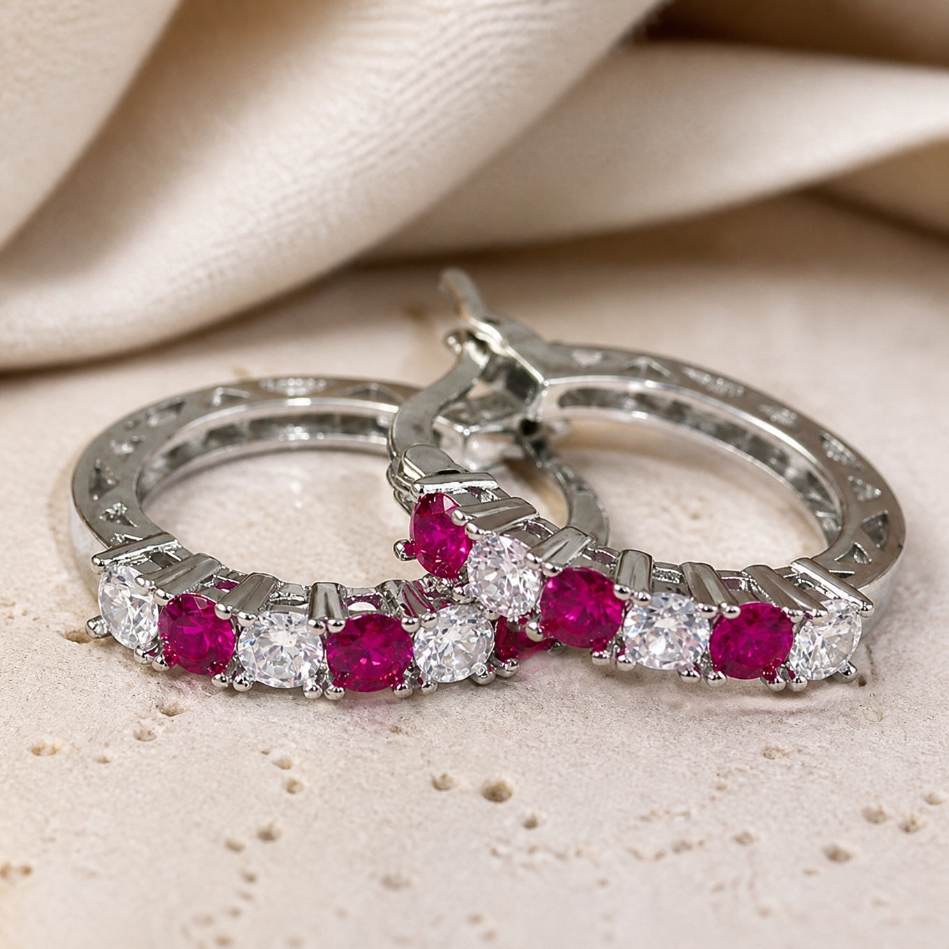 Minimalist Inlaid Zirconia Earrings