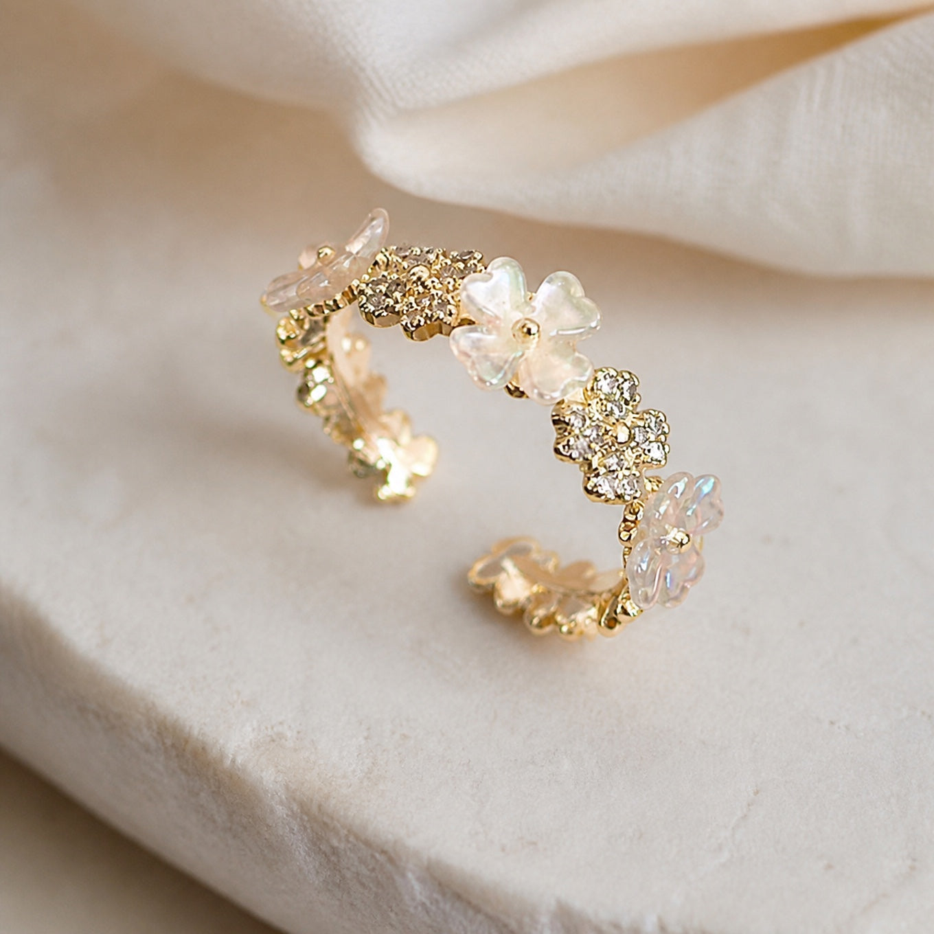Zirconia Fresh Flower Ring