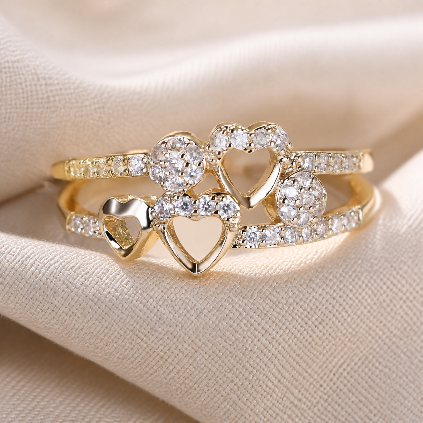 White Gold Heart Zirconia Ring