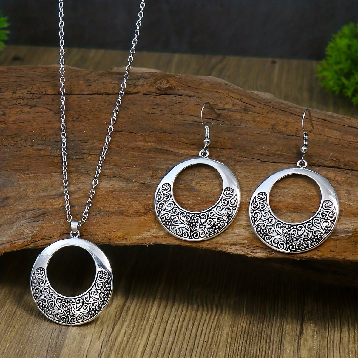 Bohemian Classic Scrollwork Set