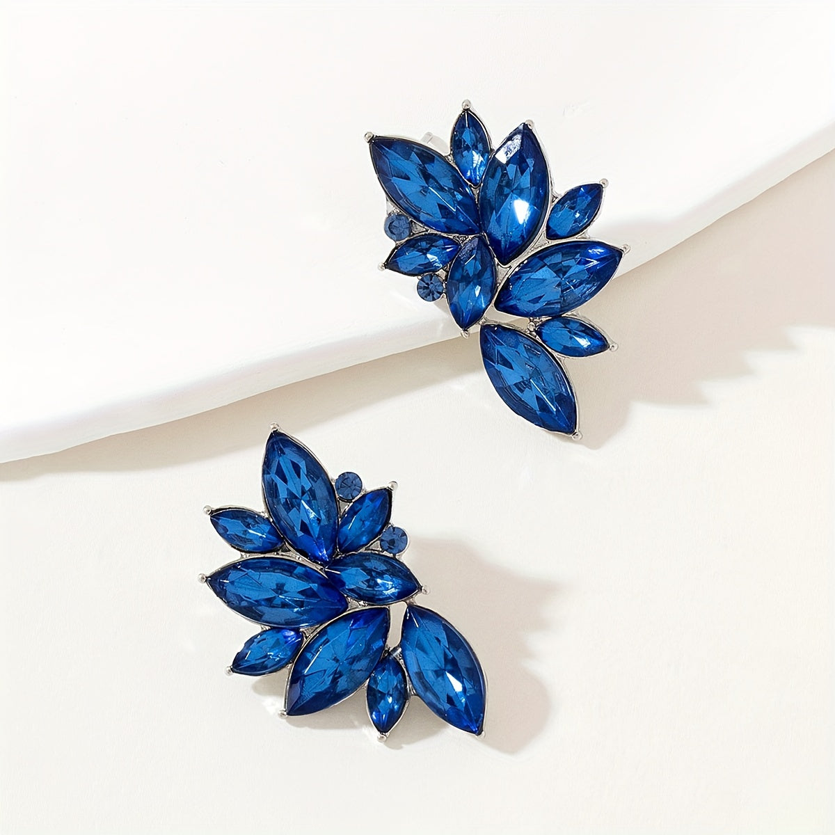 Exquisite Rhinestone Stud Earrings
