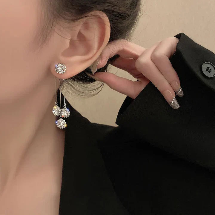 Tertia Honoria Saprkling Earrings