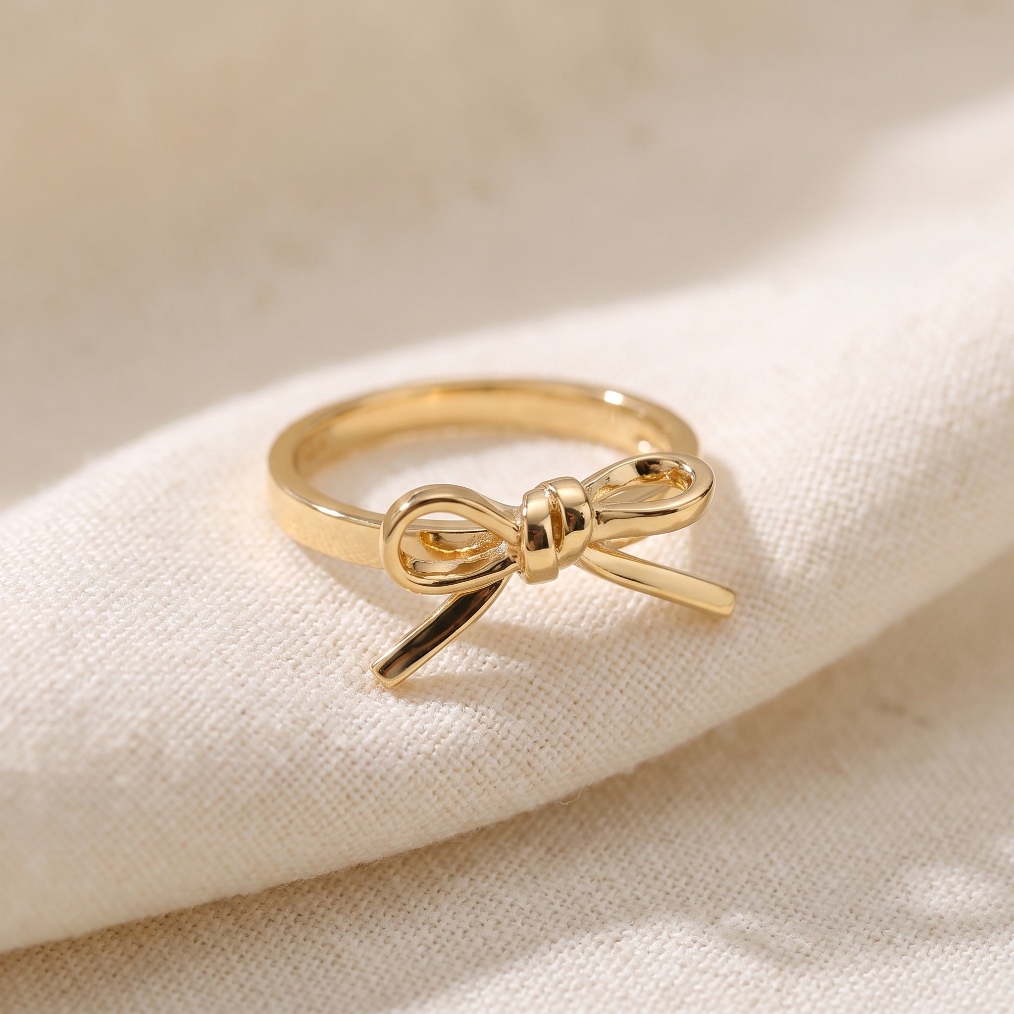 Opulent Ribbon Band Ring