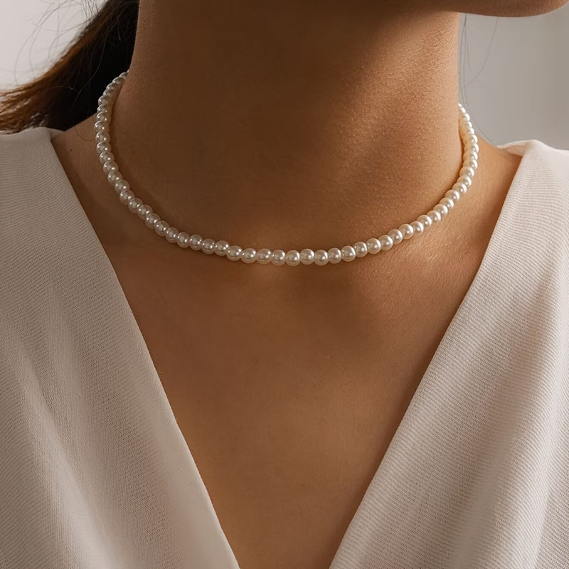 Elegant Pearl Pendant Necklace