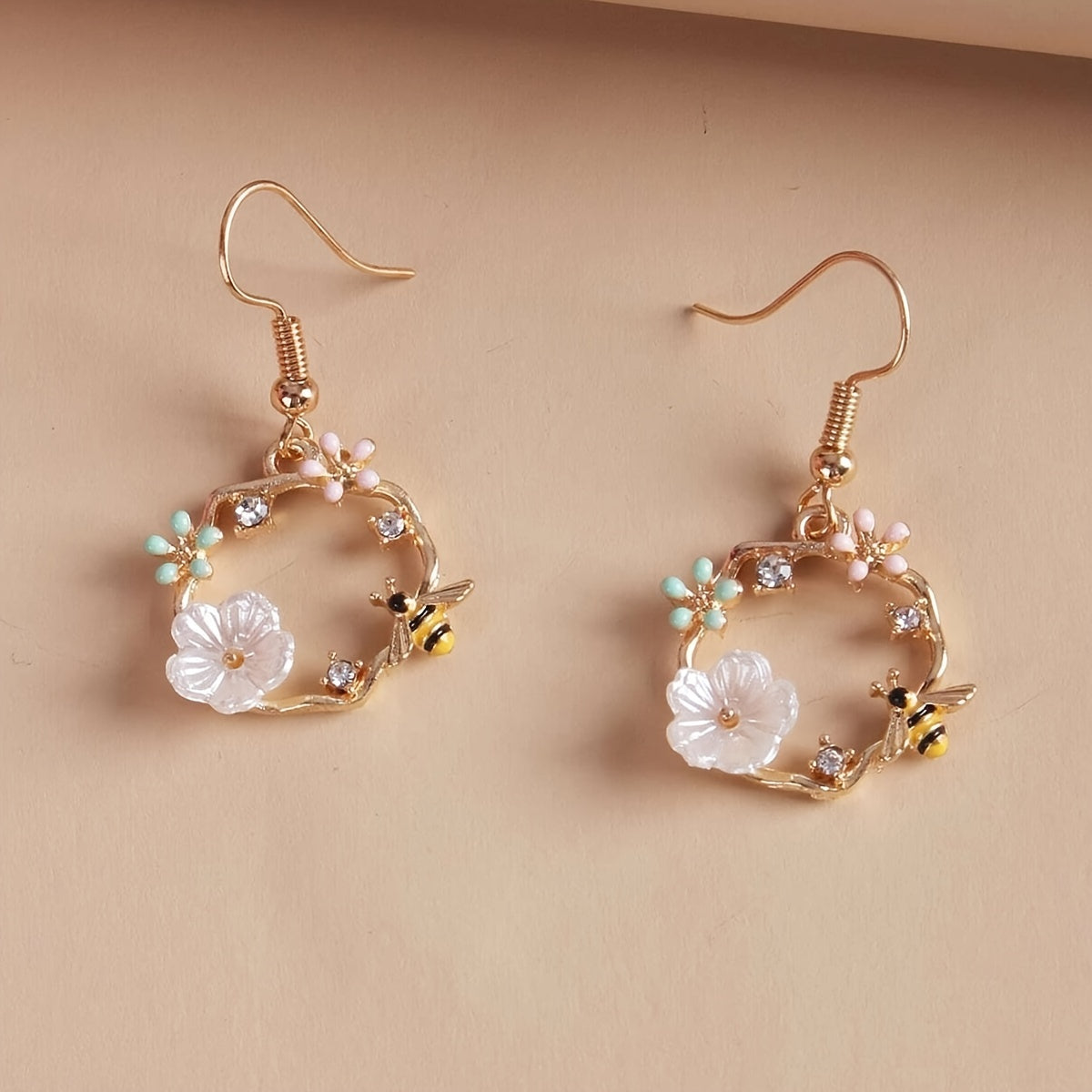Bee Wreath Needle Earrings