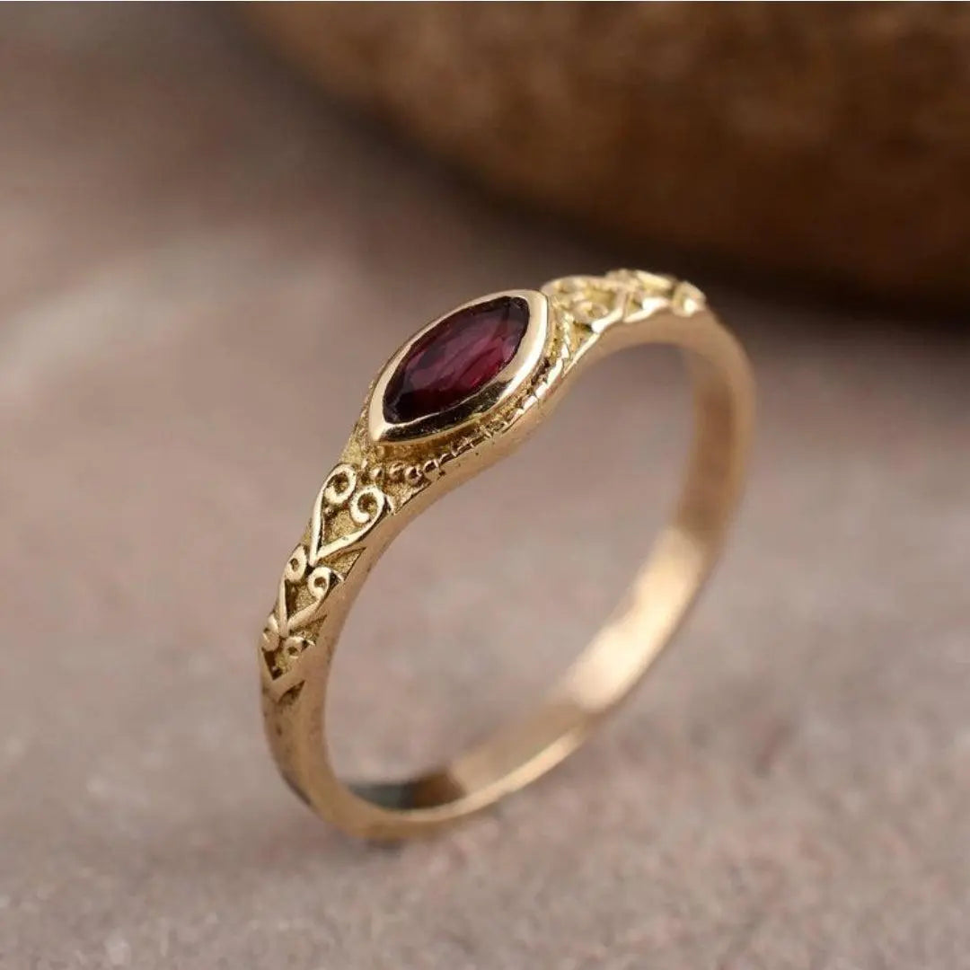 Vintage Red Crystal Ring