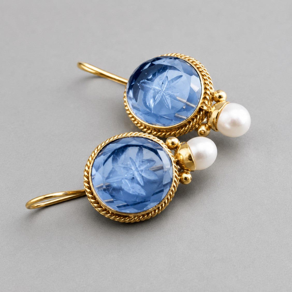 Sophia Classic Pearl Earrings