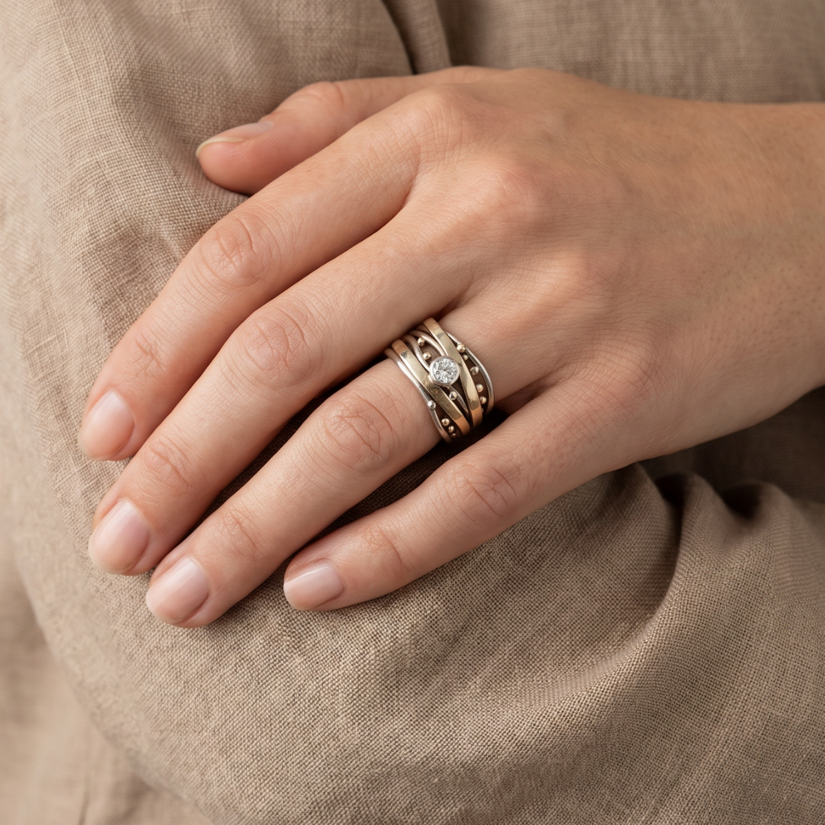 Vintage Gold Inlaid Zirconia Ring