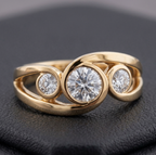 Vintage Gold Spiral Zirconia Ring