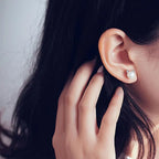 Pearl Cat Stud Earrings
