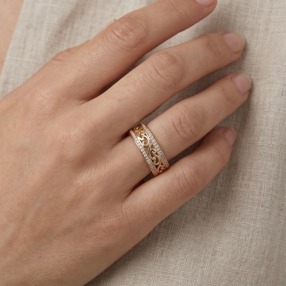 Hollow Zirconia Gold Ring