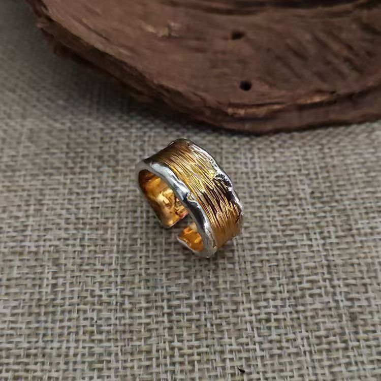 Minimalist Hammered Style Ring