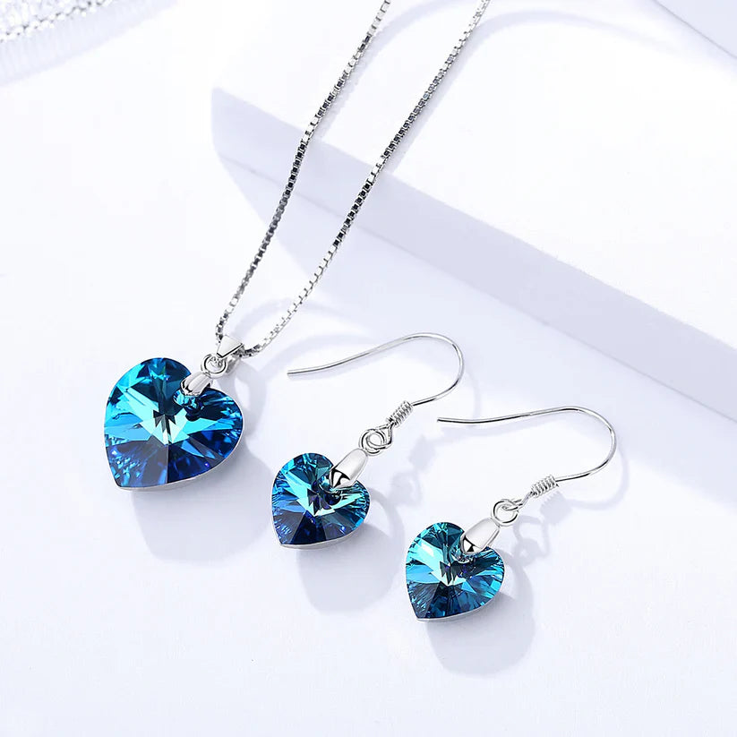 Midnight Sapphire Pendant Stud Set