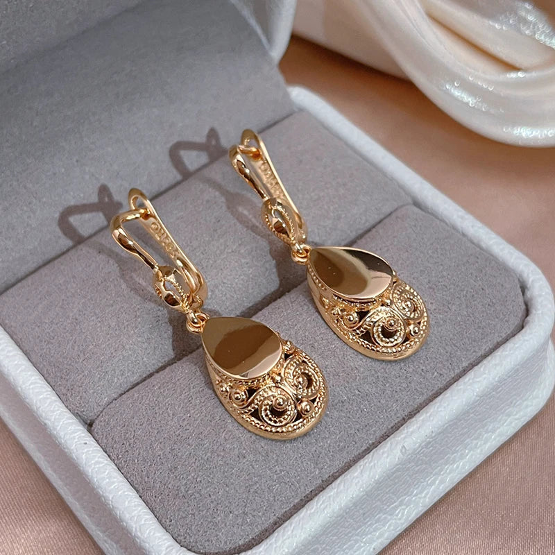 Exquisite Merle Drop Earrings