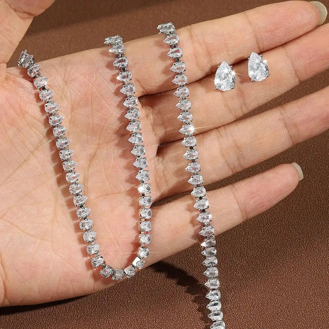 Gorgeous Clear Round Cubic Zirconia Full Set