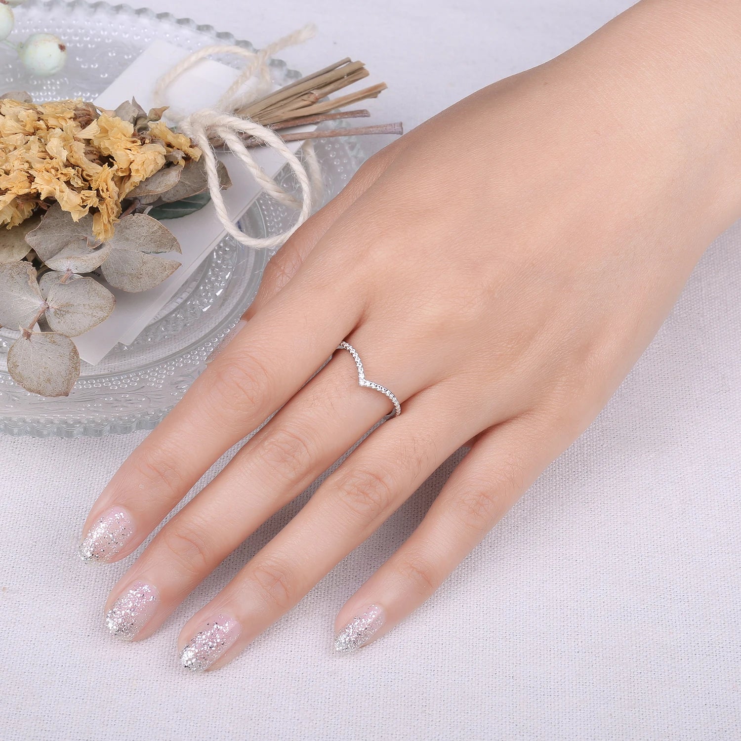Lavish V Shape Zirconia Ring