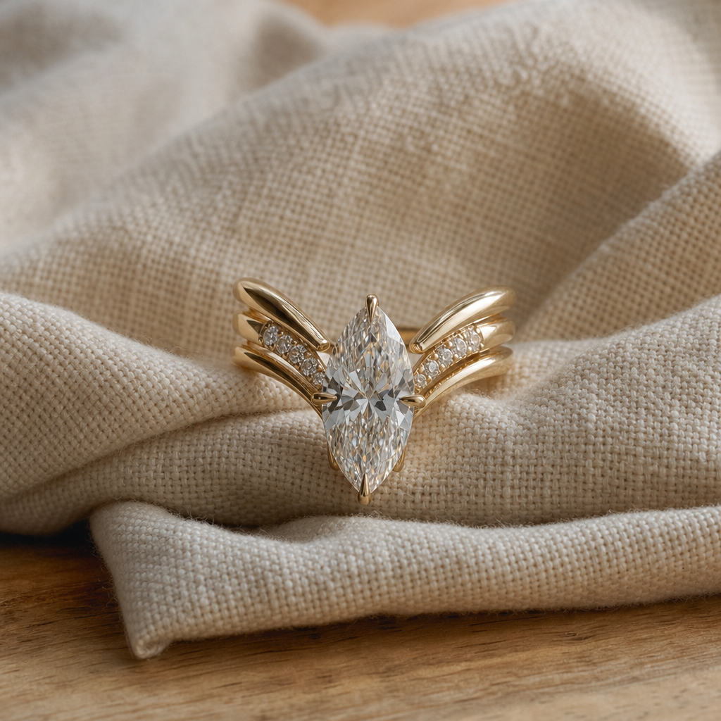 Zirconia Crown Gold Ring Set