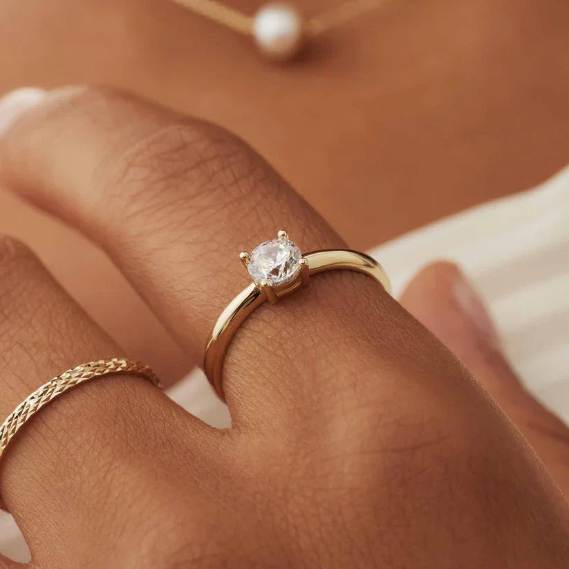Mira Castelle Zirconia Ring