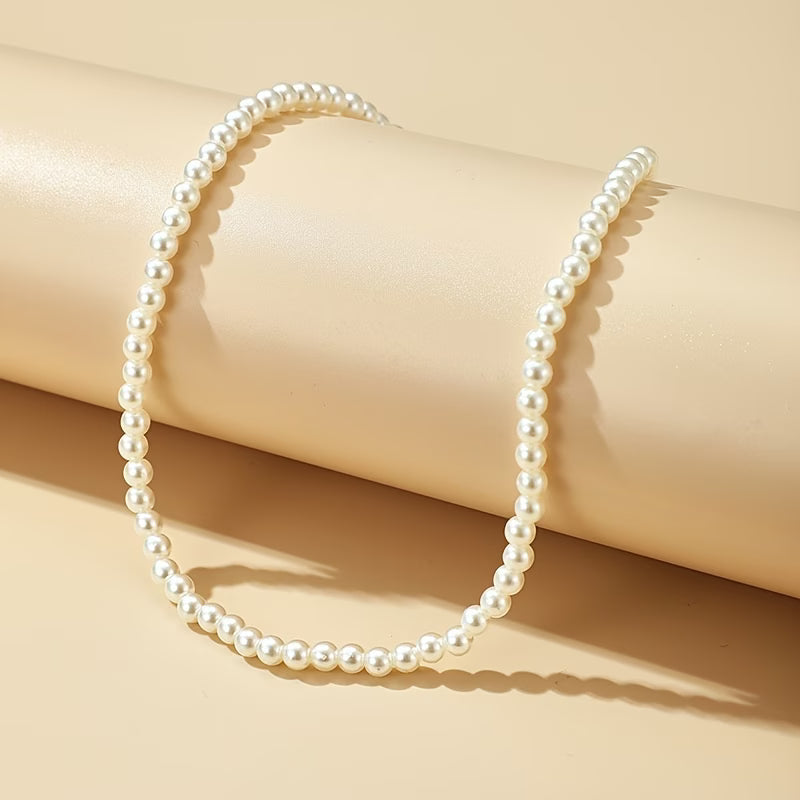 Elegant Pearl Pendant Necklace