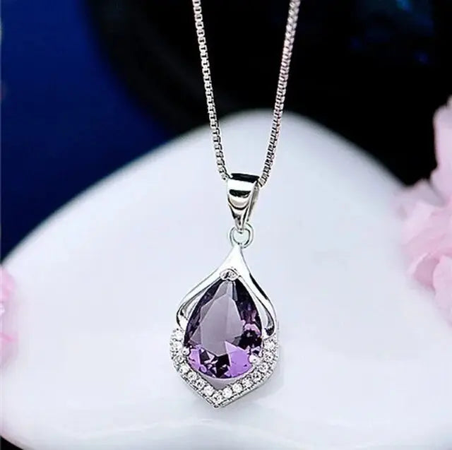 Graceful Purple Crystal Necklace