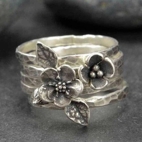Prestigious Flower Silver Layer Ring
