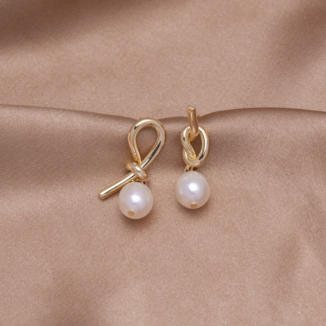 Gold Freshwater Pearl Earrings