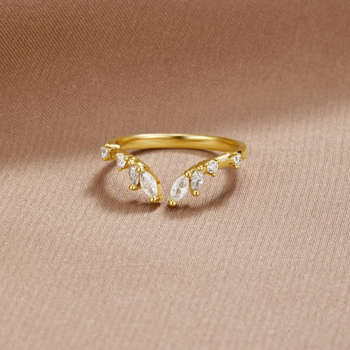 Peace Vine Ring