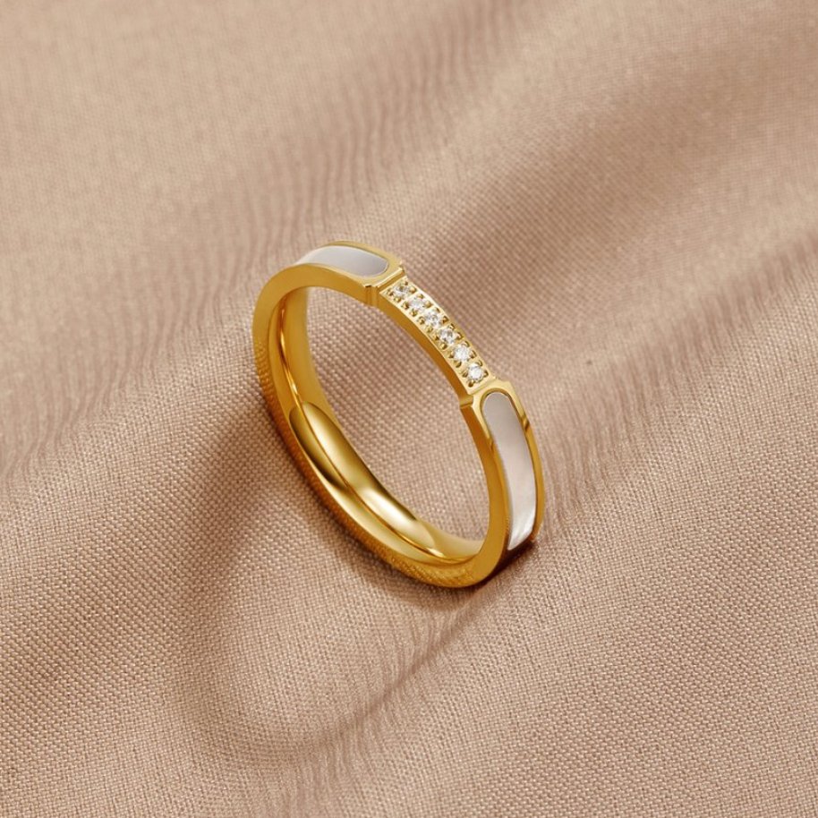 Unity Pearl Crystal Ring