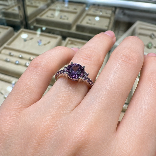 Celia Virelyn White Gold Amethyst Ring