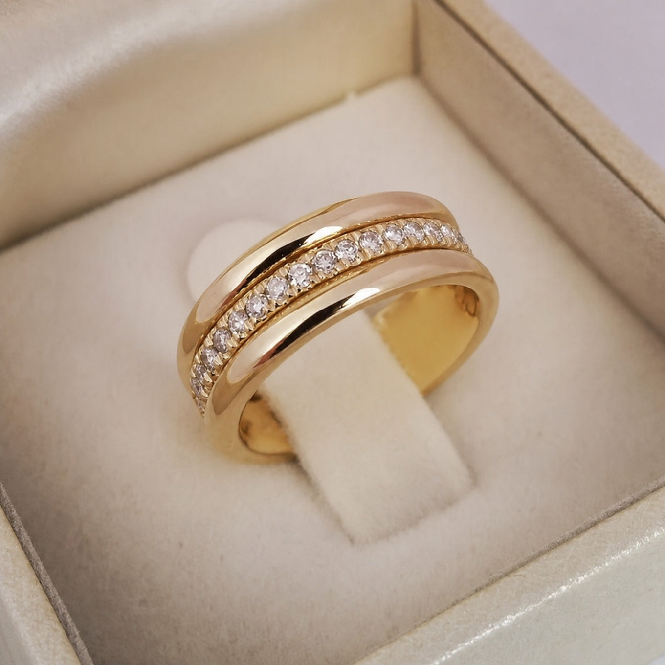 Vintage Zirconia Ring