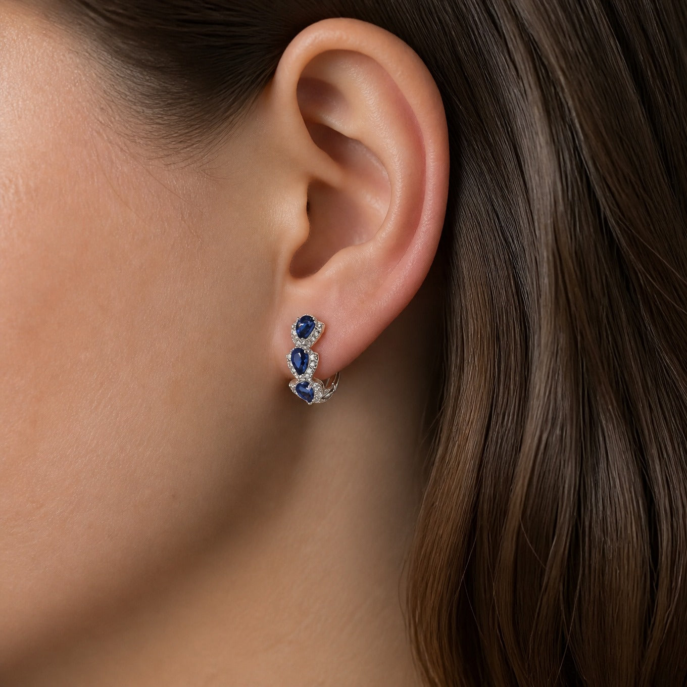 Royal Sapphire White Gold Crest Earrings