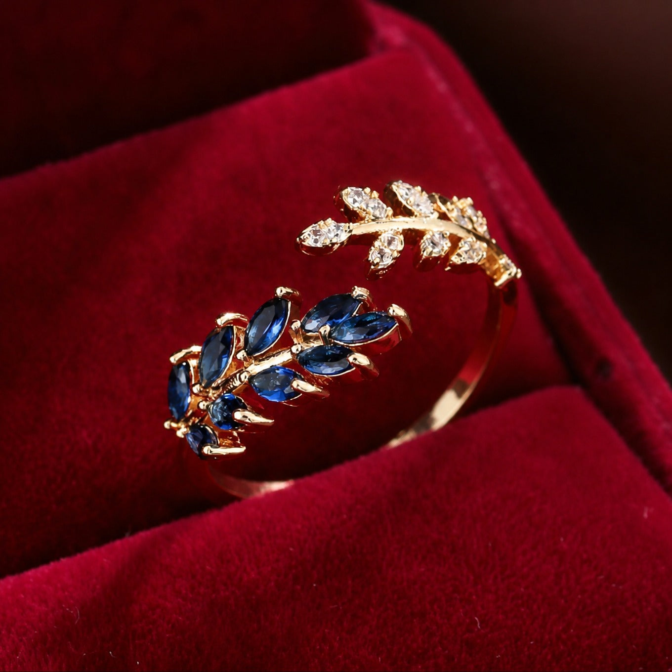 Vivara Saphielle Gold Ring
