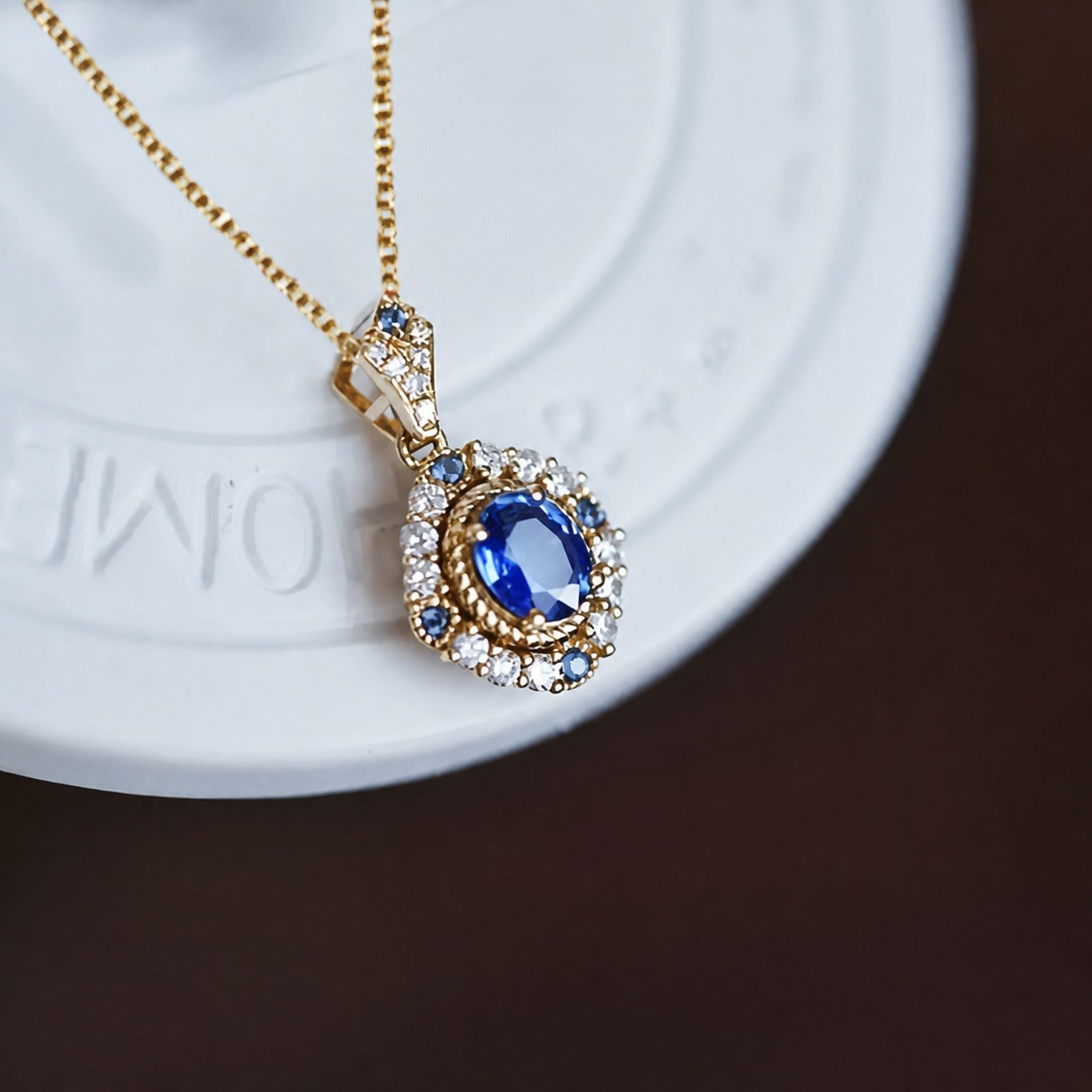 Jesmira Duskraine Gold Necklace