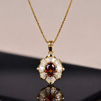 Kavella Solcrimson Gold Necklace