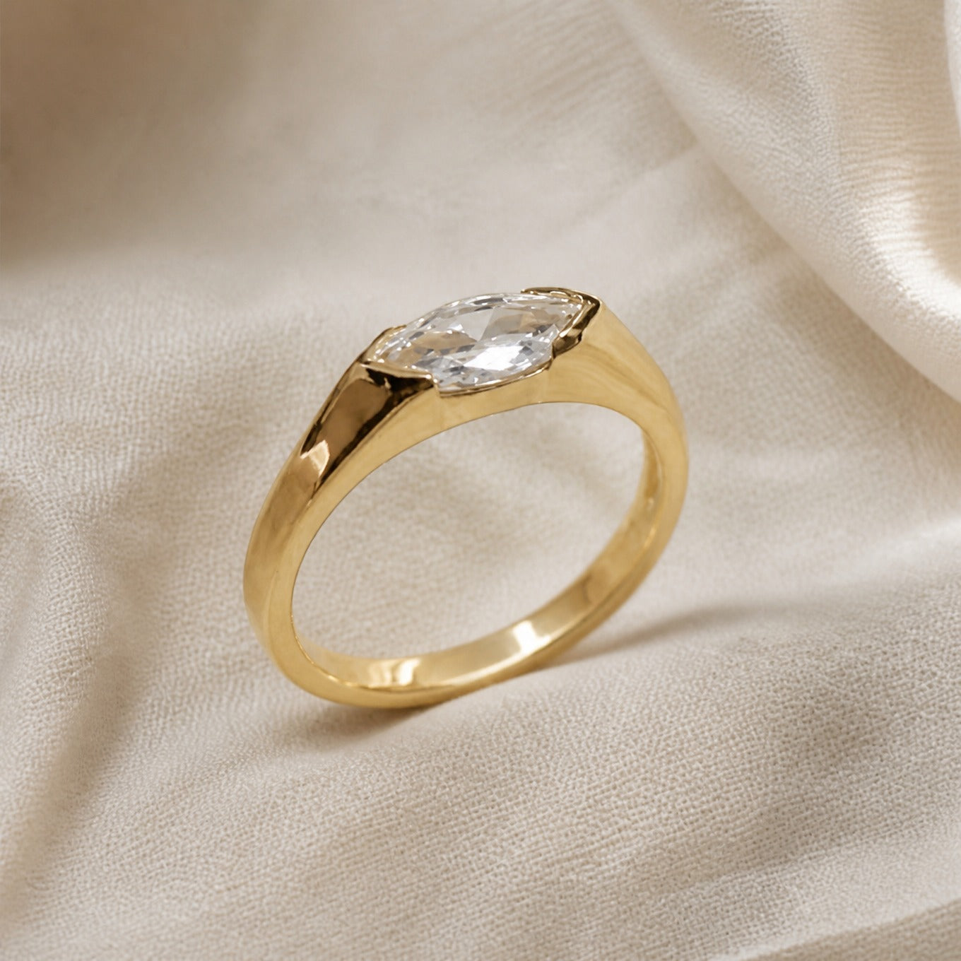 Luminous Bloom Gold Ring